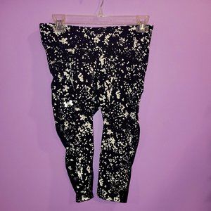 Under Armour Black & White Capri Training Pants
